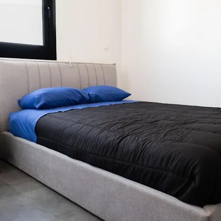 Apartmán Luxurious Two Bedroom With Roof Garden